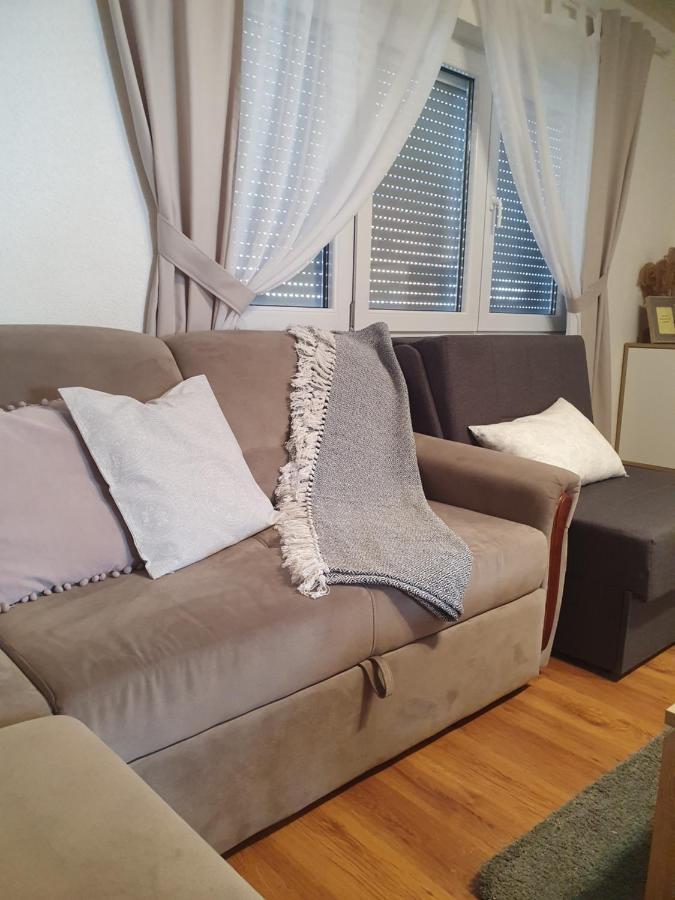 Apartman Sofia Otocac Exterior photo