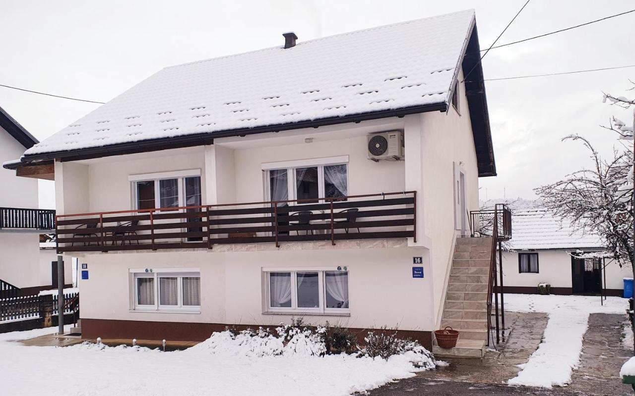 Apartman Sofia Otocac Exterior photo